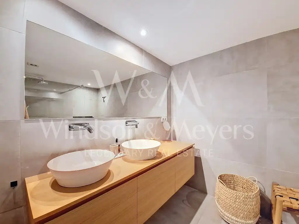 Bany de Apartament en venda en Sant Josep de sa Talaia amb Aire condicionat, Piscina i Moblat