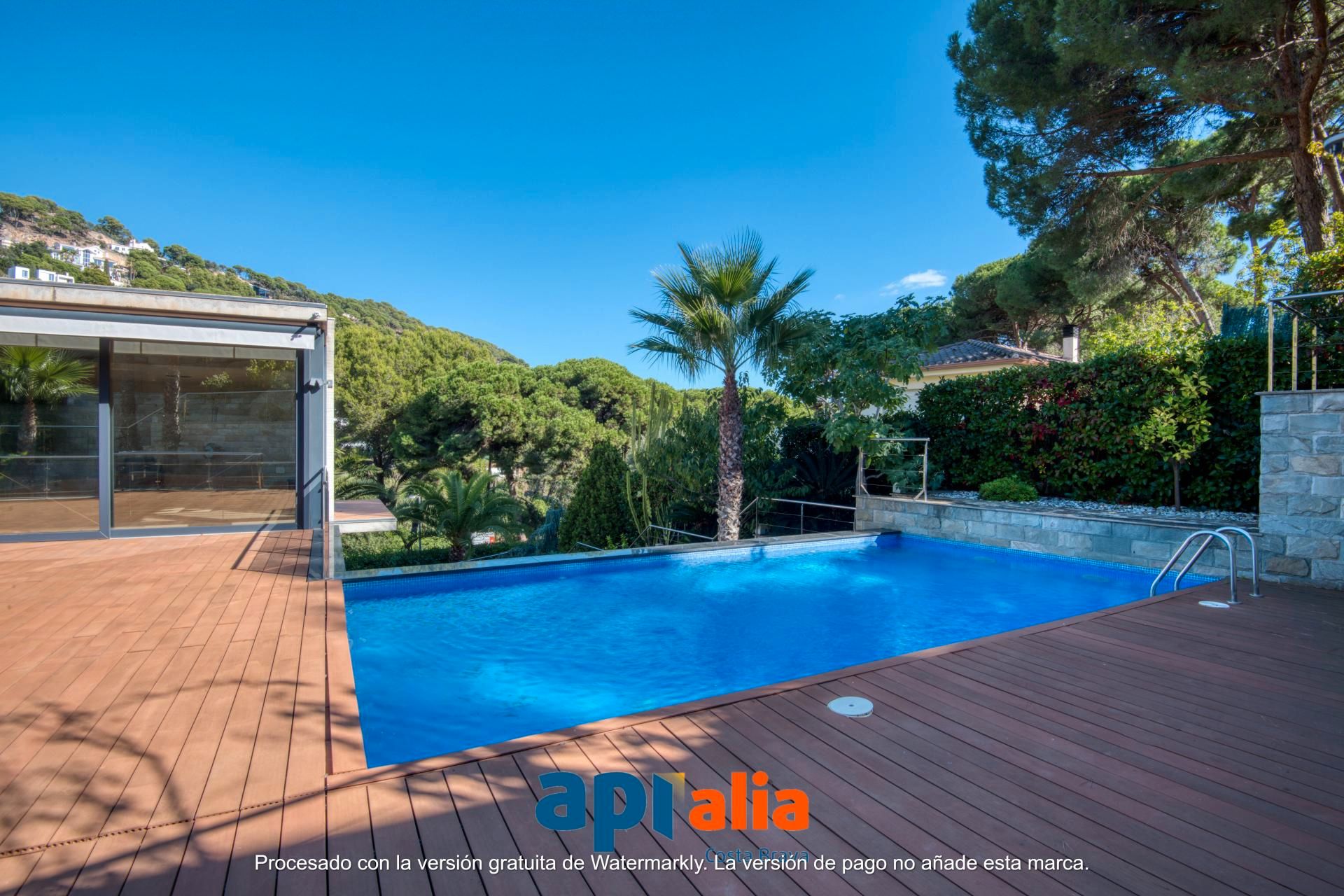 Piscina de Casa o xalet en venda en Blanes amb Aire condicionat, Calefacció i Jardí privat