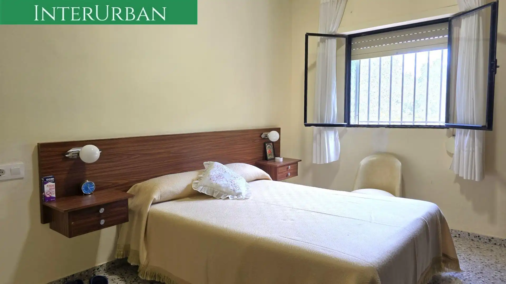 Habitación de Casa o chalet en venta en Casinos con Aire acondicionado, Calefacción y Jardín privado
