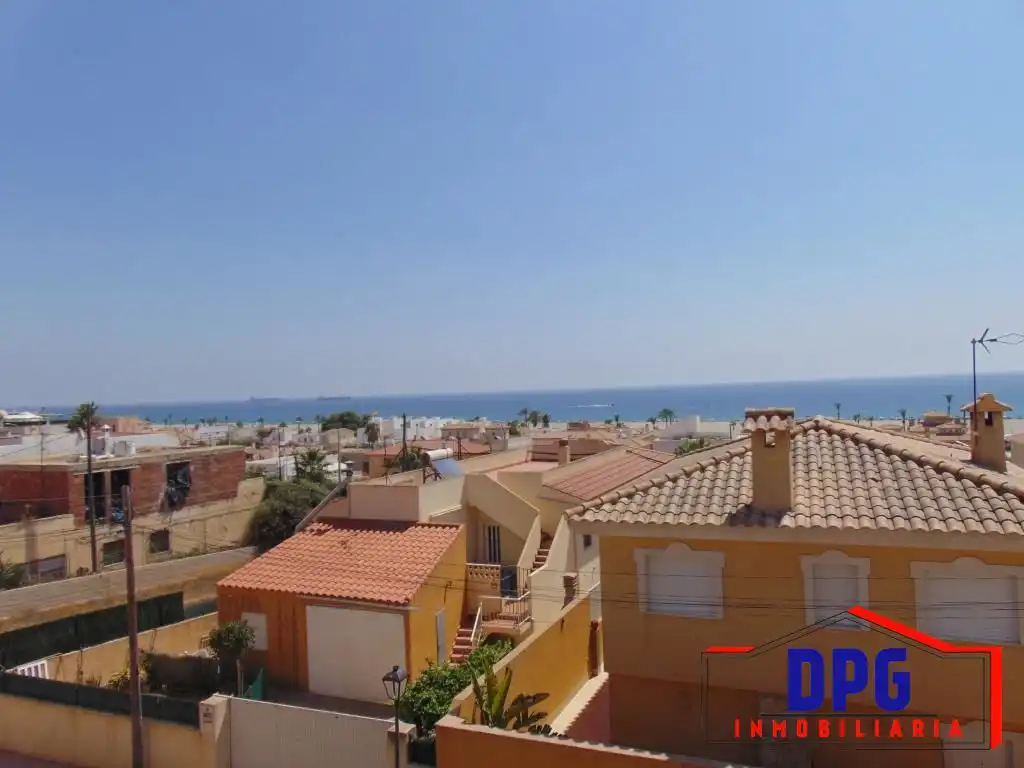Vista exterior de Dúplex en venta en Garrucha con Aire acondicionado, Terraza y Amueblado