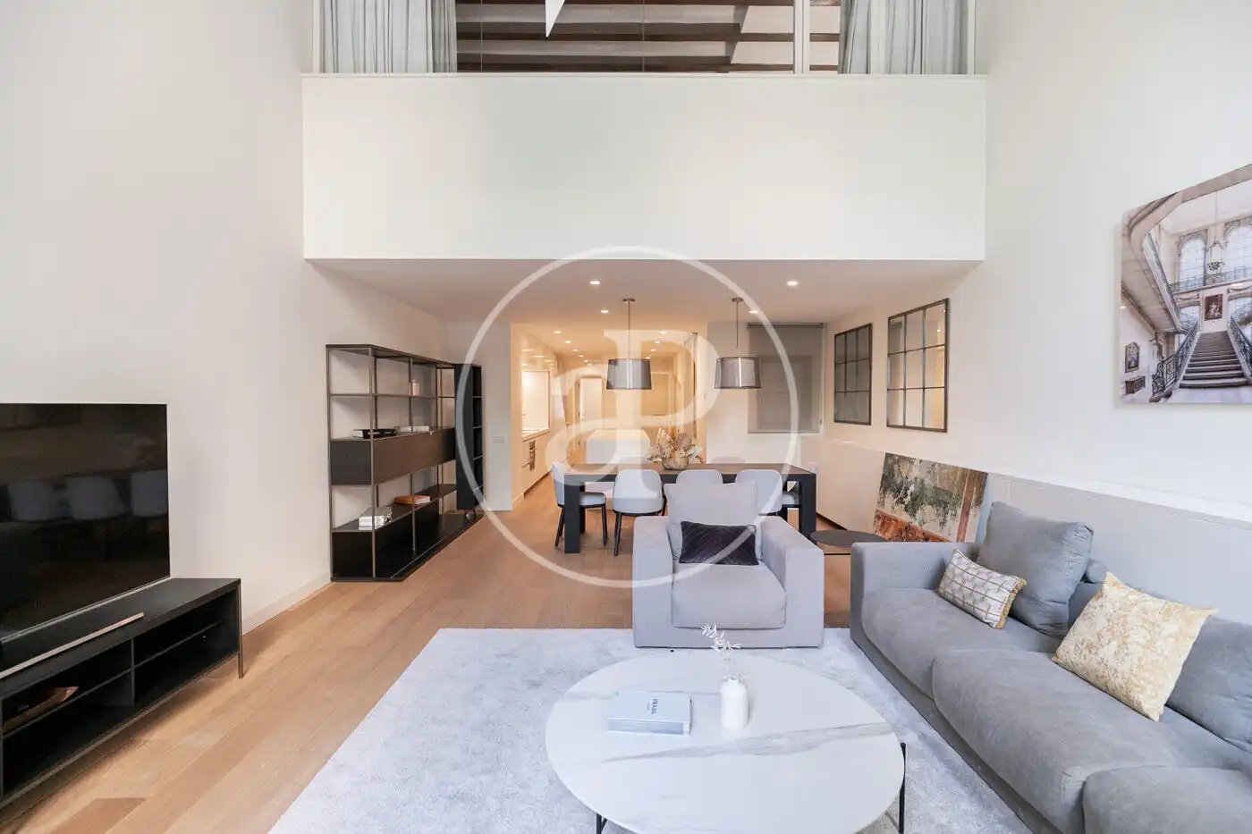Sala d'estar de Dúplex en venda en Barcelona amb Aire condicionat, Calefacció i Jardí privat