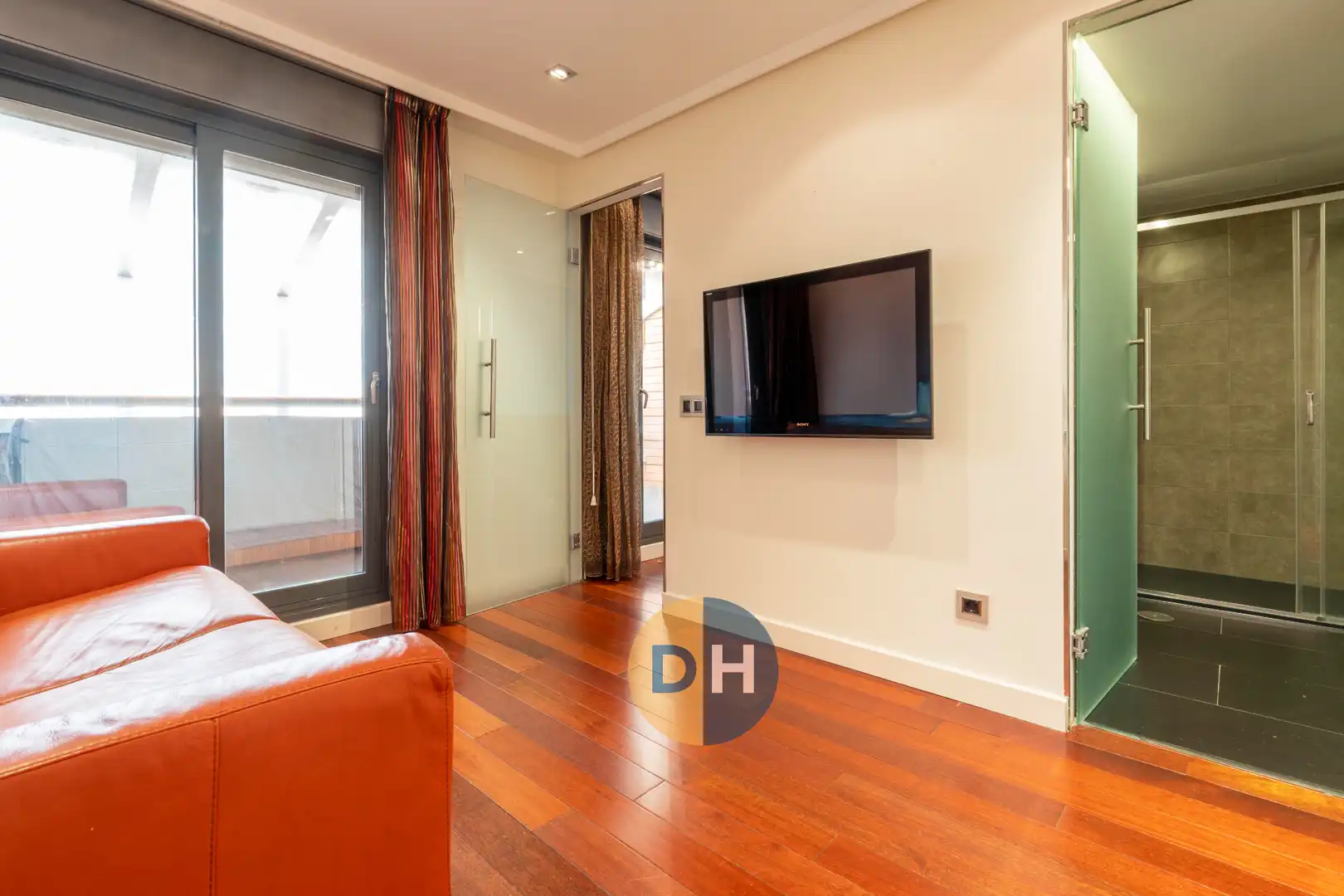 Vista exterior de Ático en venta en Madrid con Aire acondicionado, Calefacción y Parquet