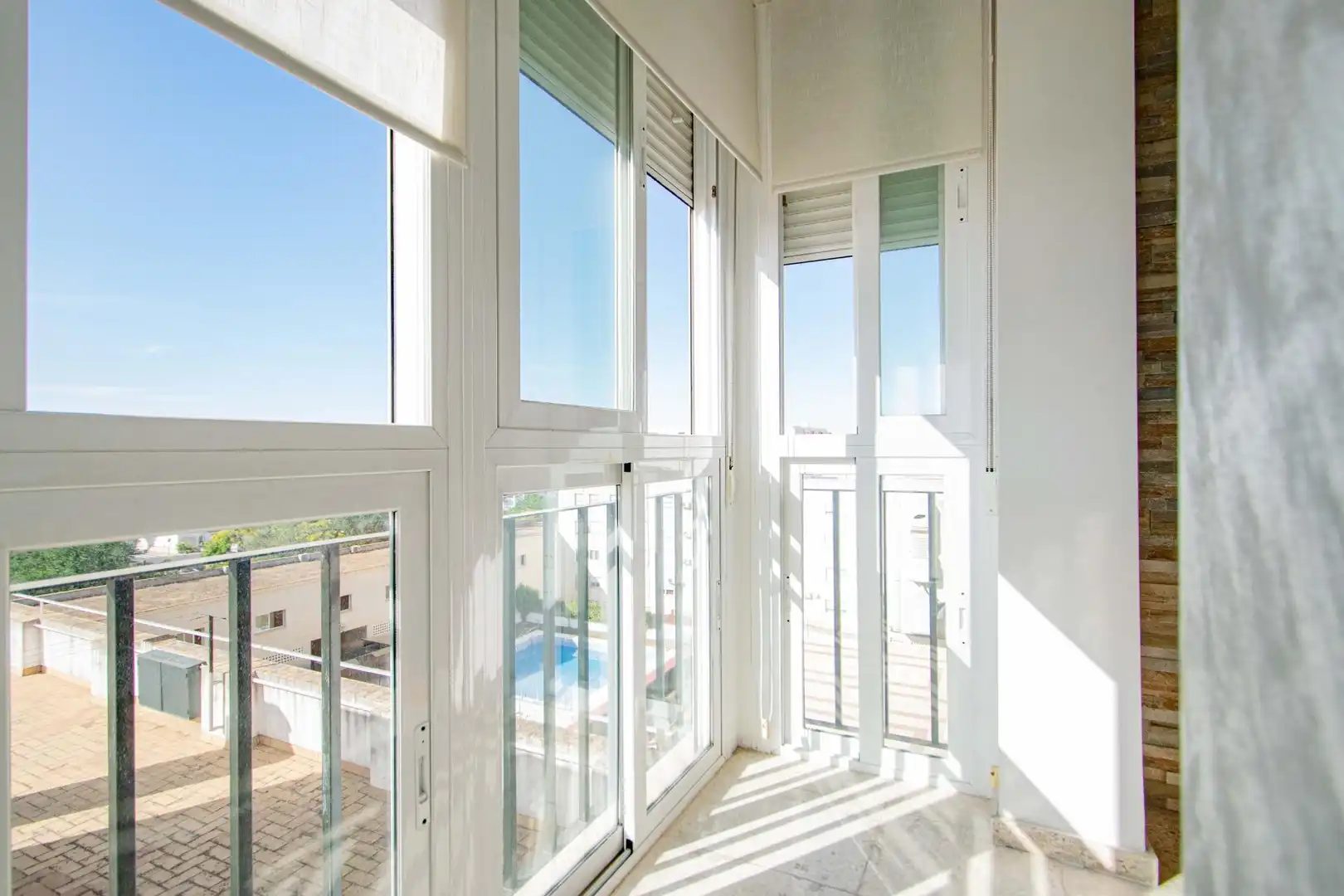 Balcony of Flat for sale in Sevilla  with Air Conditioner, Heating and Community pool
