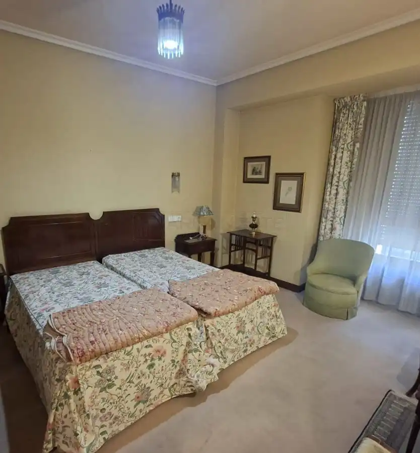 Habitación de Piso en venta en Vitoria - Gasteiz con Calefacción, Parquet y Terraza