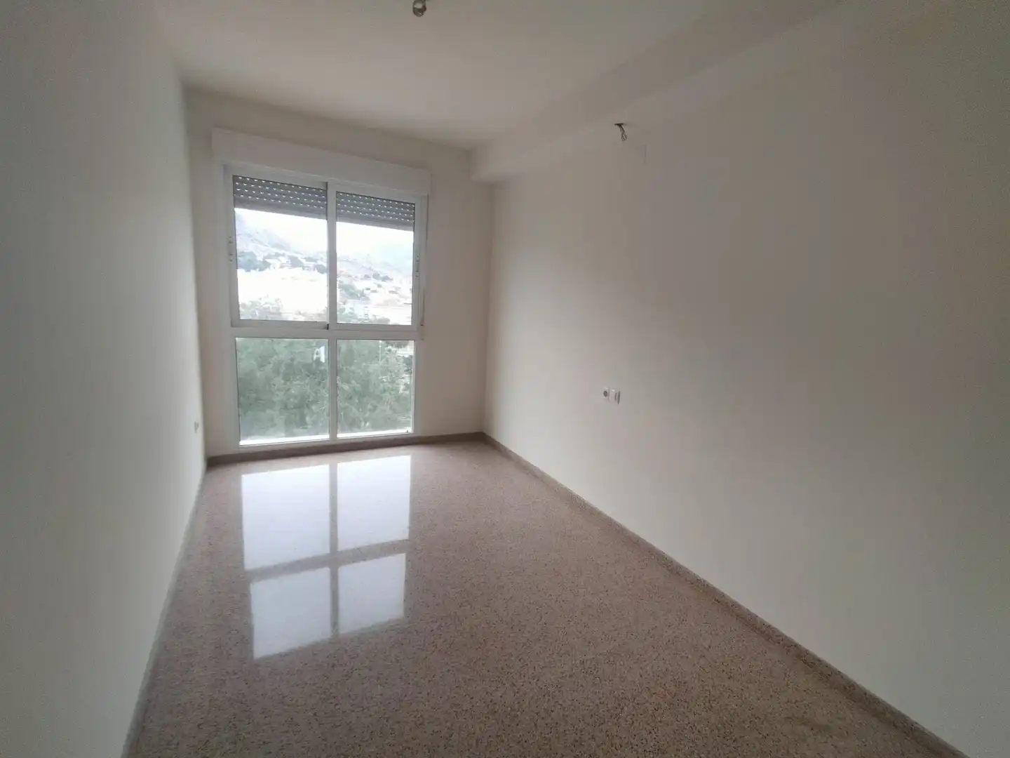 Habitación de Dúplex en venta en Elda con Calefacción, Trastero y Balcón