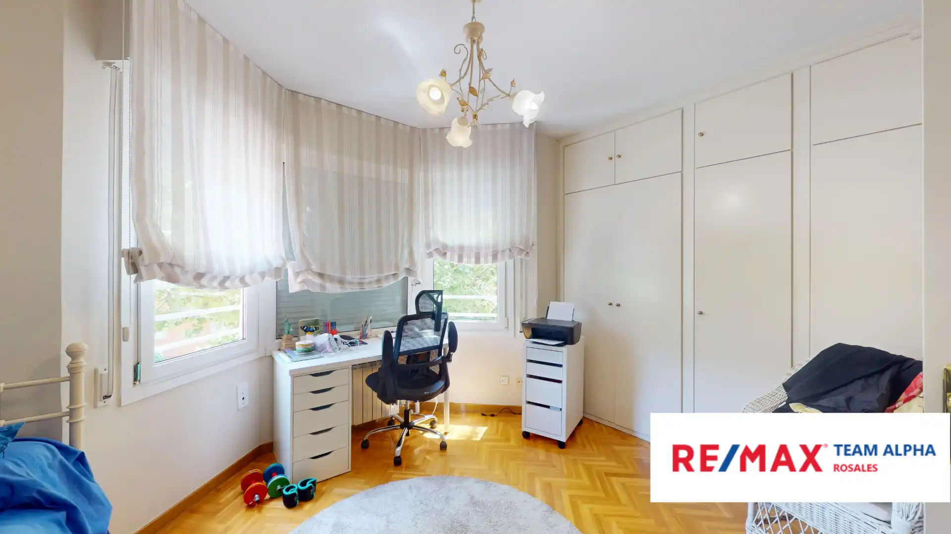 Habitación de Casa adosada en venta en Madrid con Aire acondicionado, Calefacción y Jardín privado