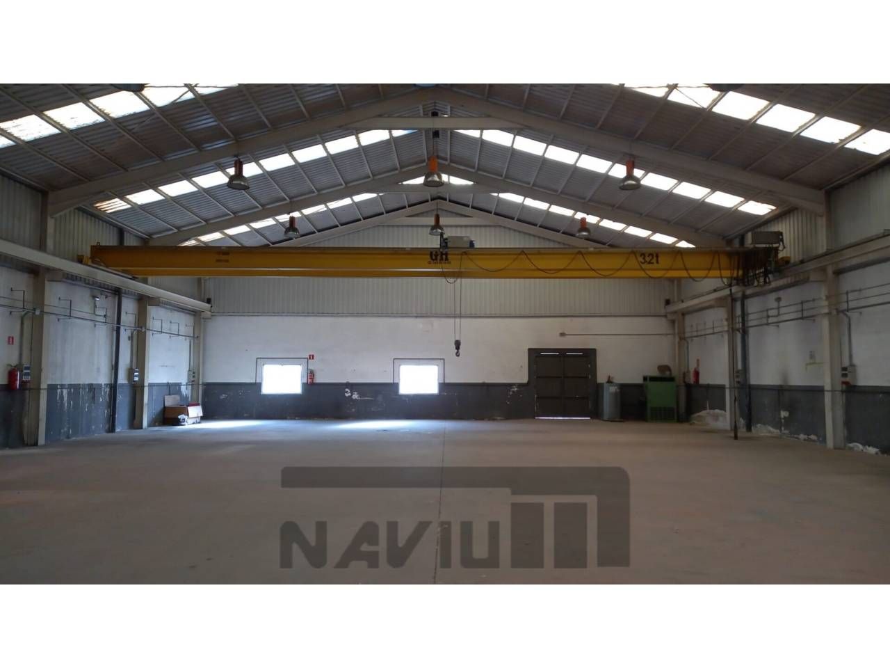 Industrial buildings to rent in Meco  with Heating