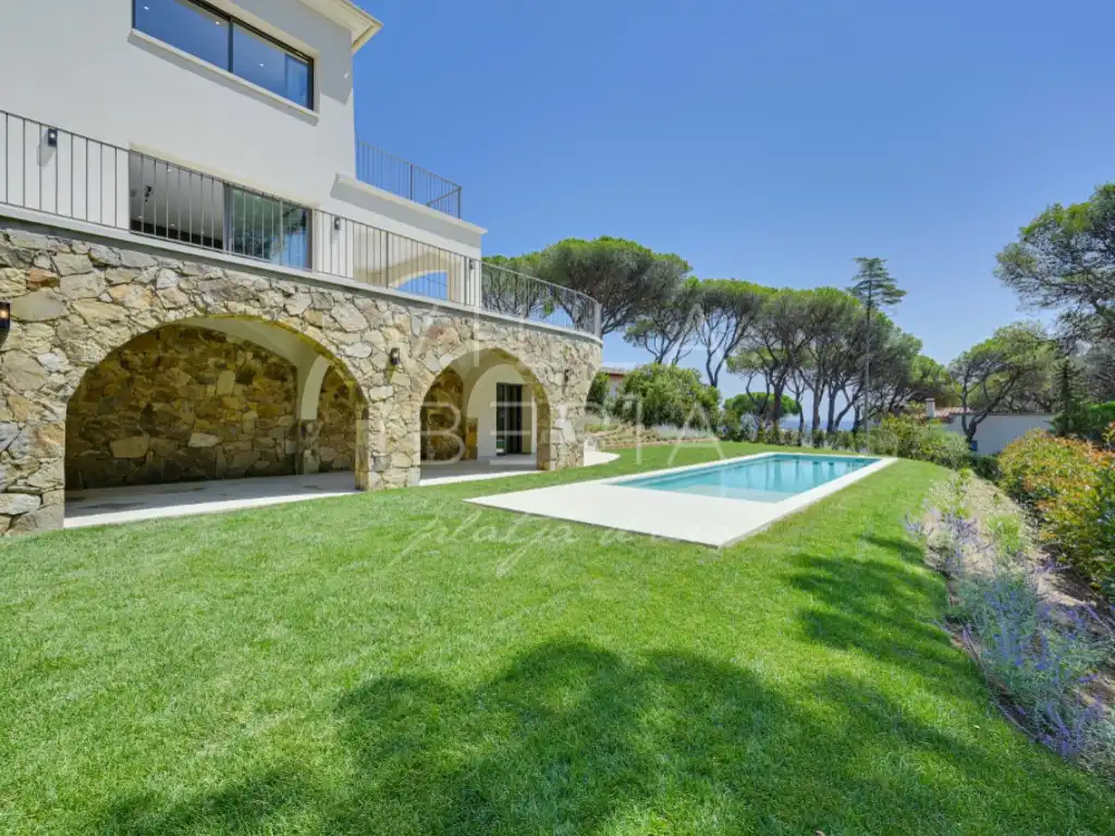 Jardí de Casa o xalet en venda en Castell d'Aro, Platja d'Aro i s'Agaró amb Aire condicionat, Calefacció i Jardí privat