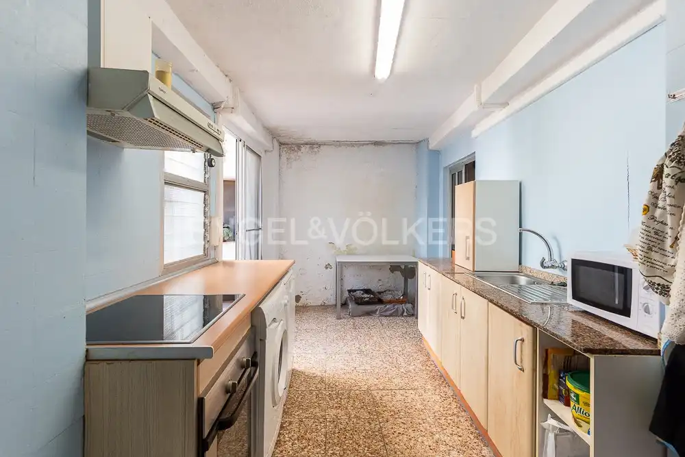 Cuina de Casa adosada en venda en Gilet amb Calefacció, Terrassa i Moblat
