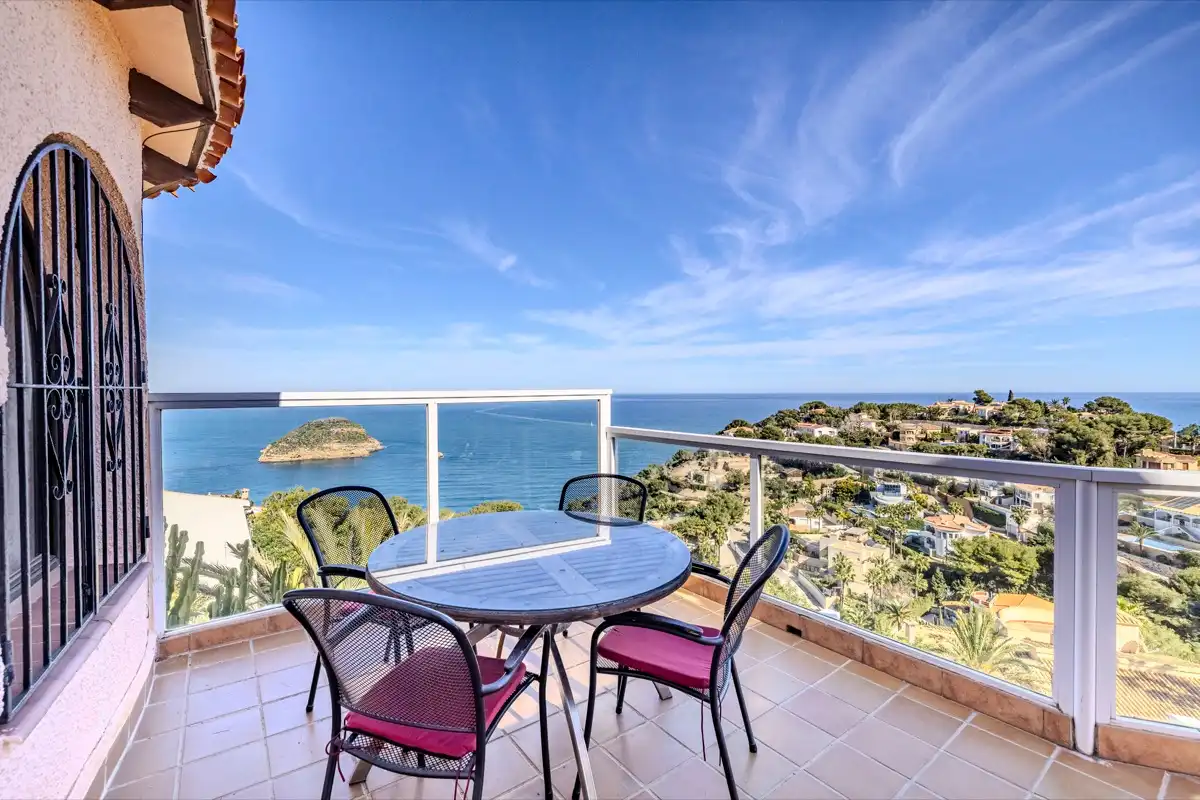 Terrace of Houses for sale in Jávea / Xàbia  with Air Conditioner, Heating and Private garden
