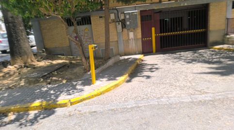 Foto 2 von Garage zur Miete in Calle Miguel Bravo Ferrer, 15, La Buhaira, Sevilla Capital