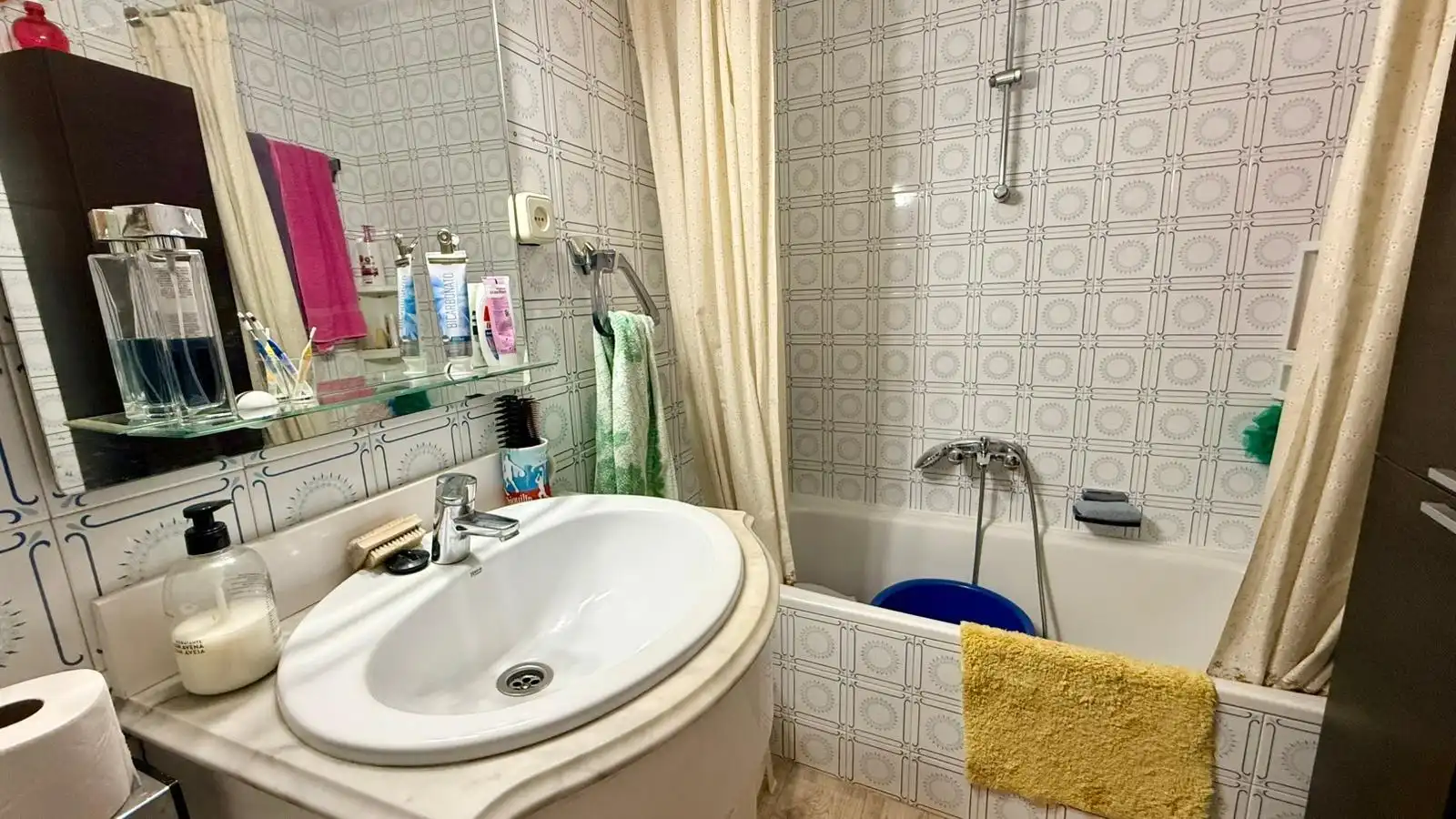 Bany de Casa o xalet en venda en Cuéllar amb Traster, Moblat i Alarma