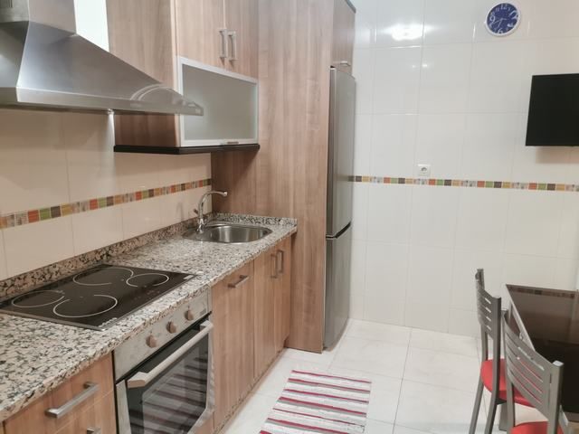 Cuina de Apartament en venda en Vilagarcía de Arousa amb Calefacció i Moblat