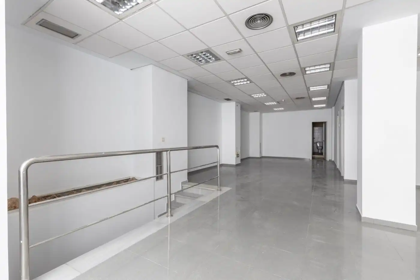 Commercial properties for sale in Montefrío  with Air Conditioner