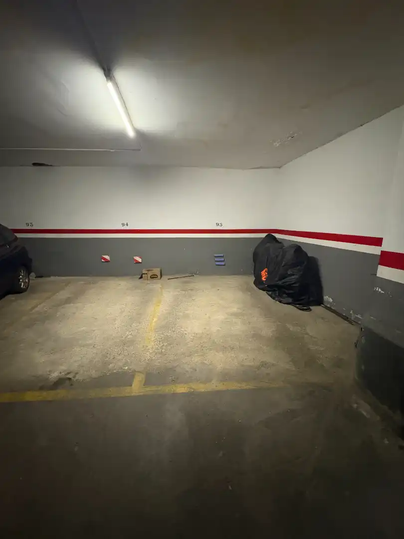Parkplatz von Garage zum Verkauf in Barcelona