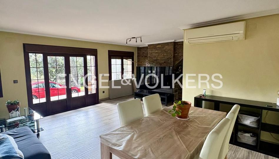 Foto 1 de Casa o xalet de lloguer a Calle de María Victoria, Hoyo de Manzanares, Madrid