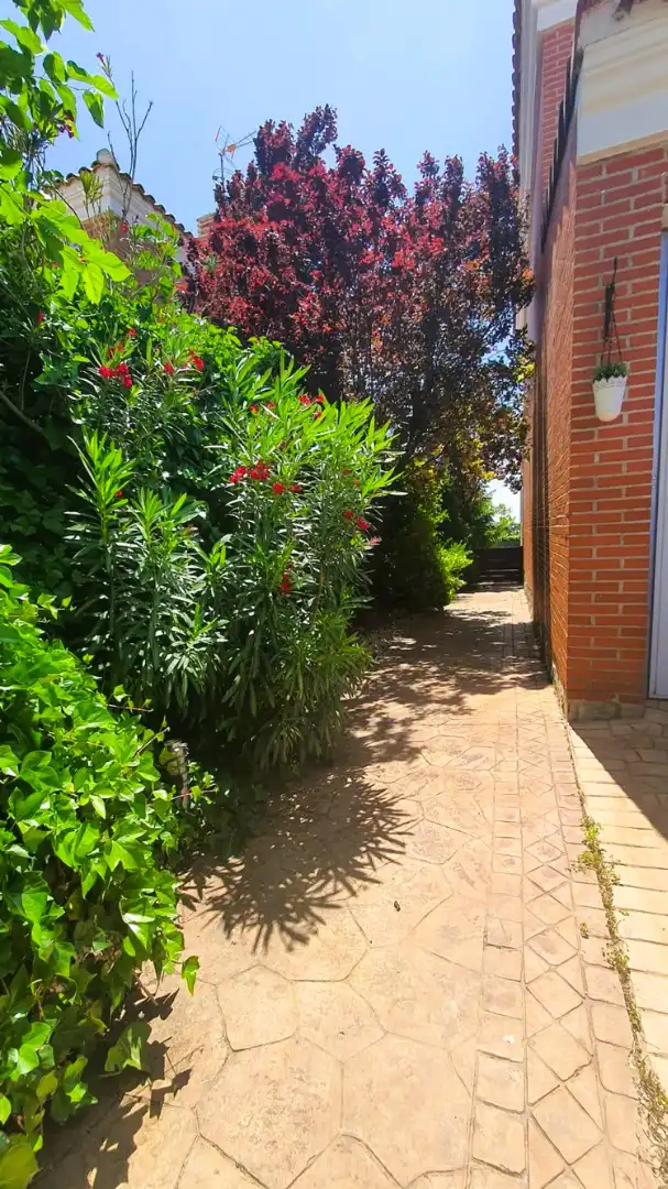 Garten von Haus oder Chalet zum Verkauf in Barcience mit Klimaanlage, Heizung und Privatgarten