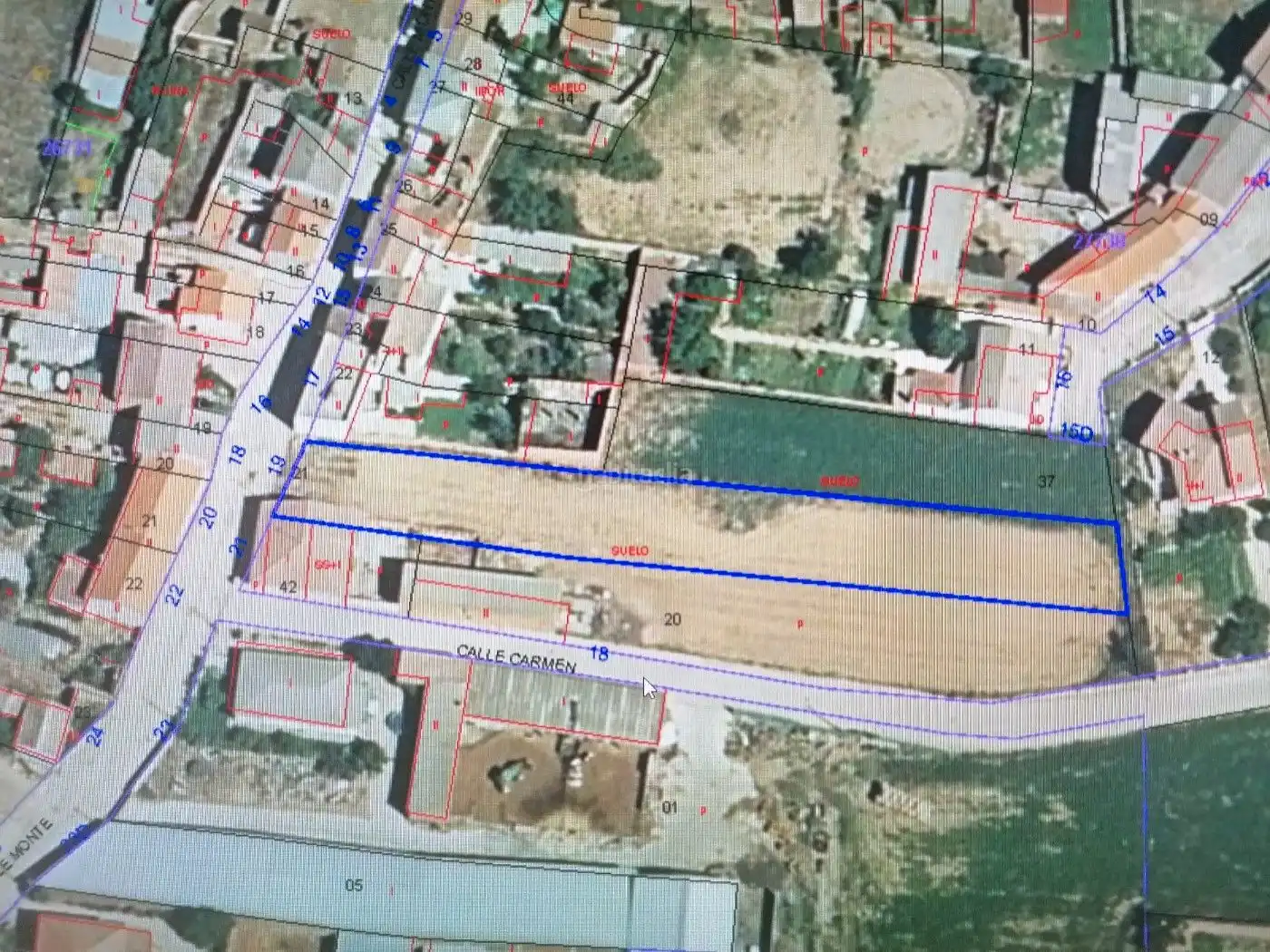Terreni e lotti in vendita a Calle Monte 19