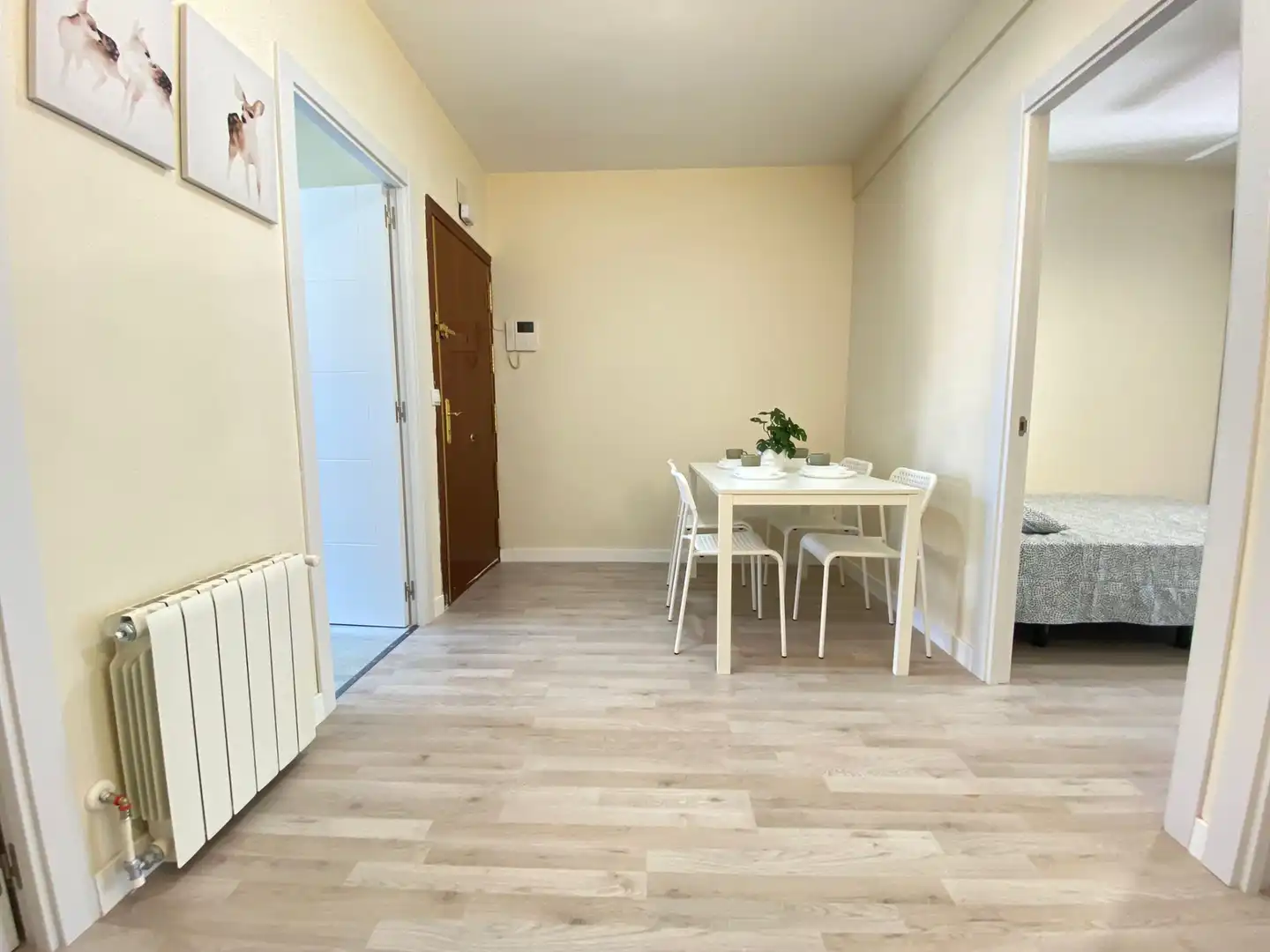 Comedor de Piso para compartir en Madrid con Calefacción, Amueblado y Horno