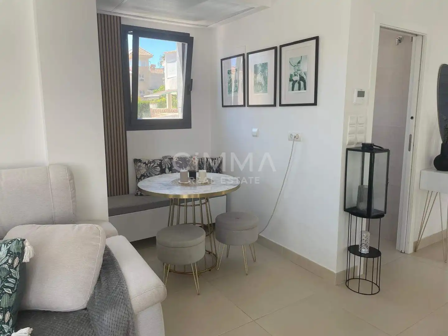 Sala de estar de Casa o chalet en venta en La Nucia con Aire acondicionado, Calefacción y Jardín privado