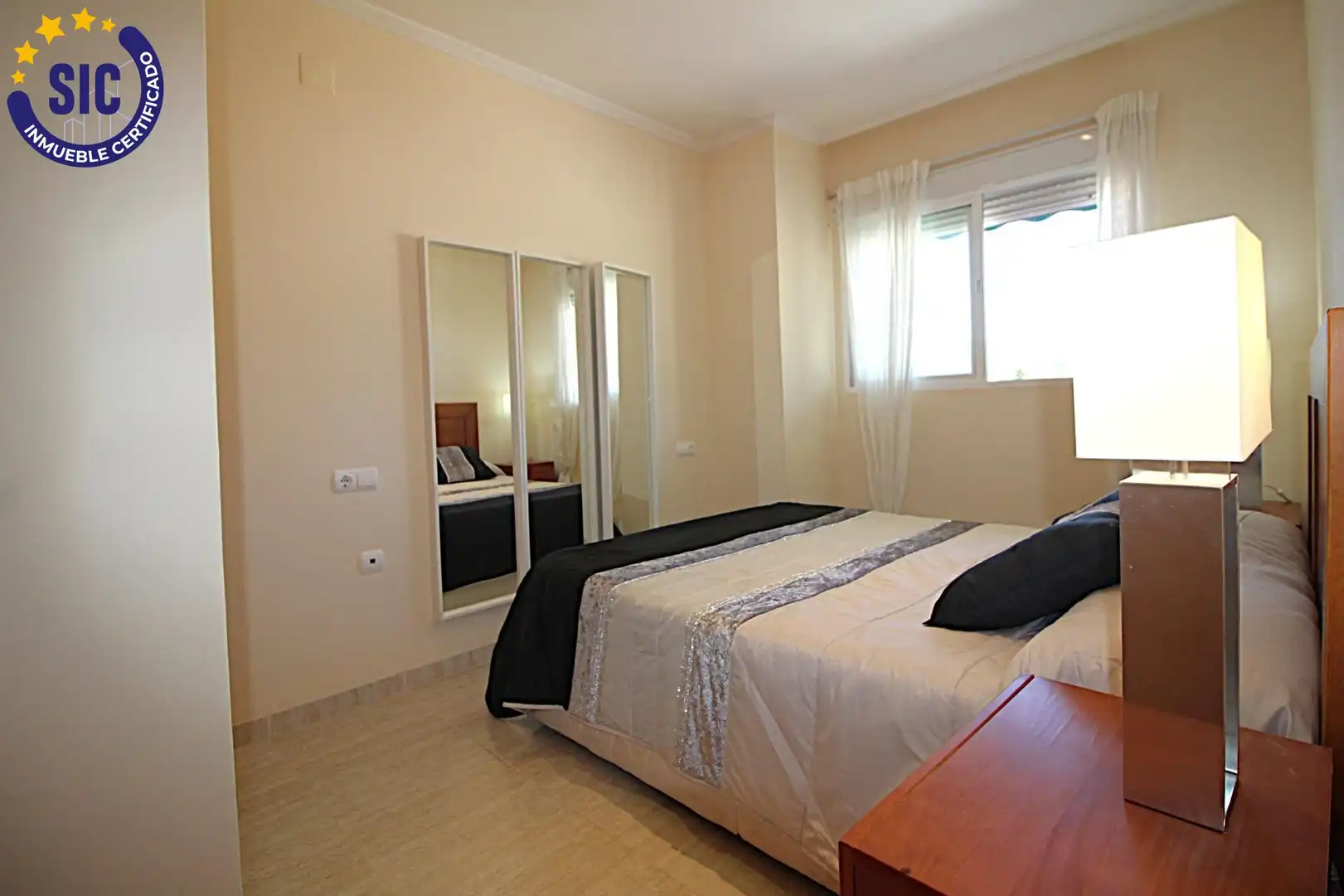 Dormitori de Apartament en venda en Oropesa del Mar / Orpesa amb Aire condicionat, Terrassa i Moblat