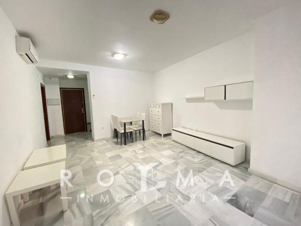 Piso de alquiler en Centro - Doña Mercedes