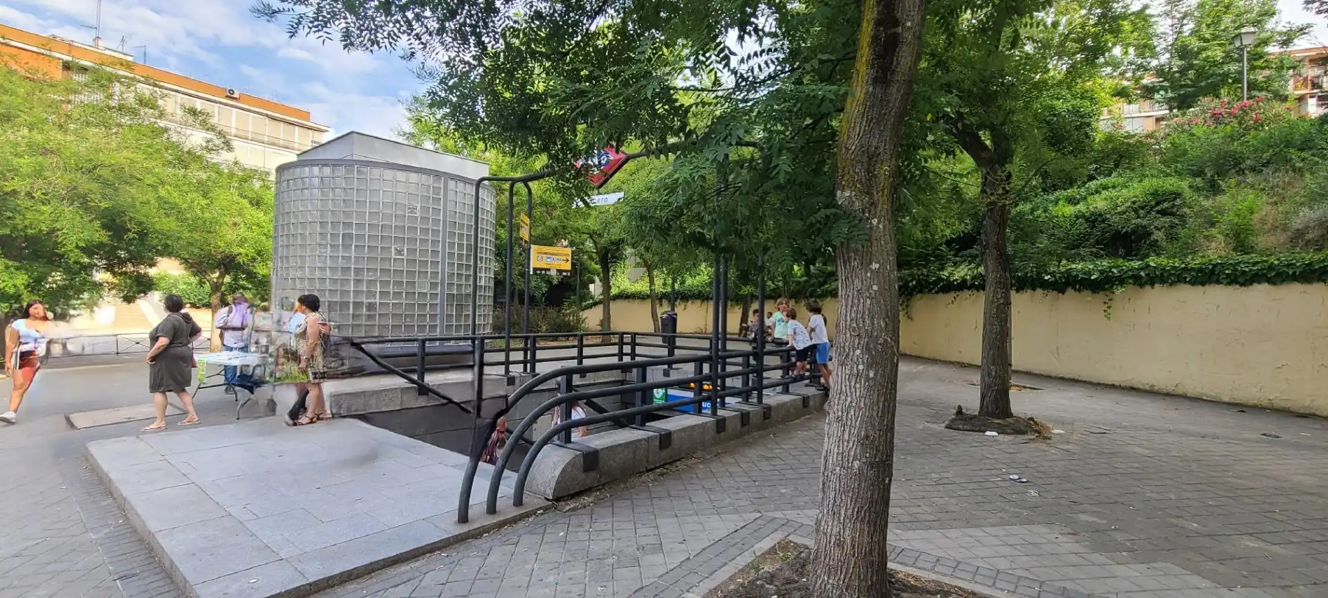 Exterior view of Flat for sale in Madrid  with Heating