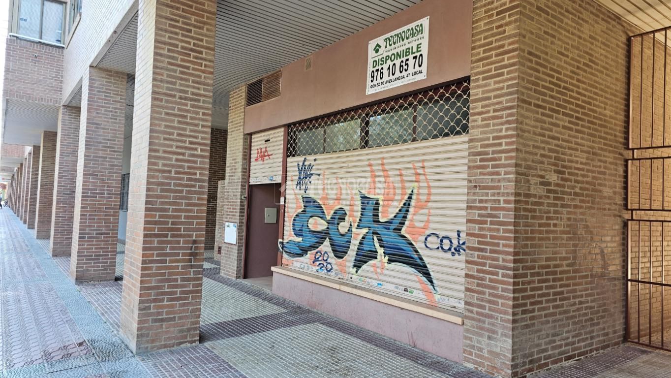 Exterior view of Premises for sale in  Zaragoza Capital  with Air Conditioner