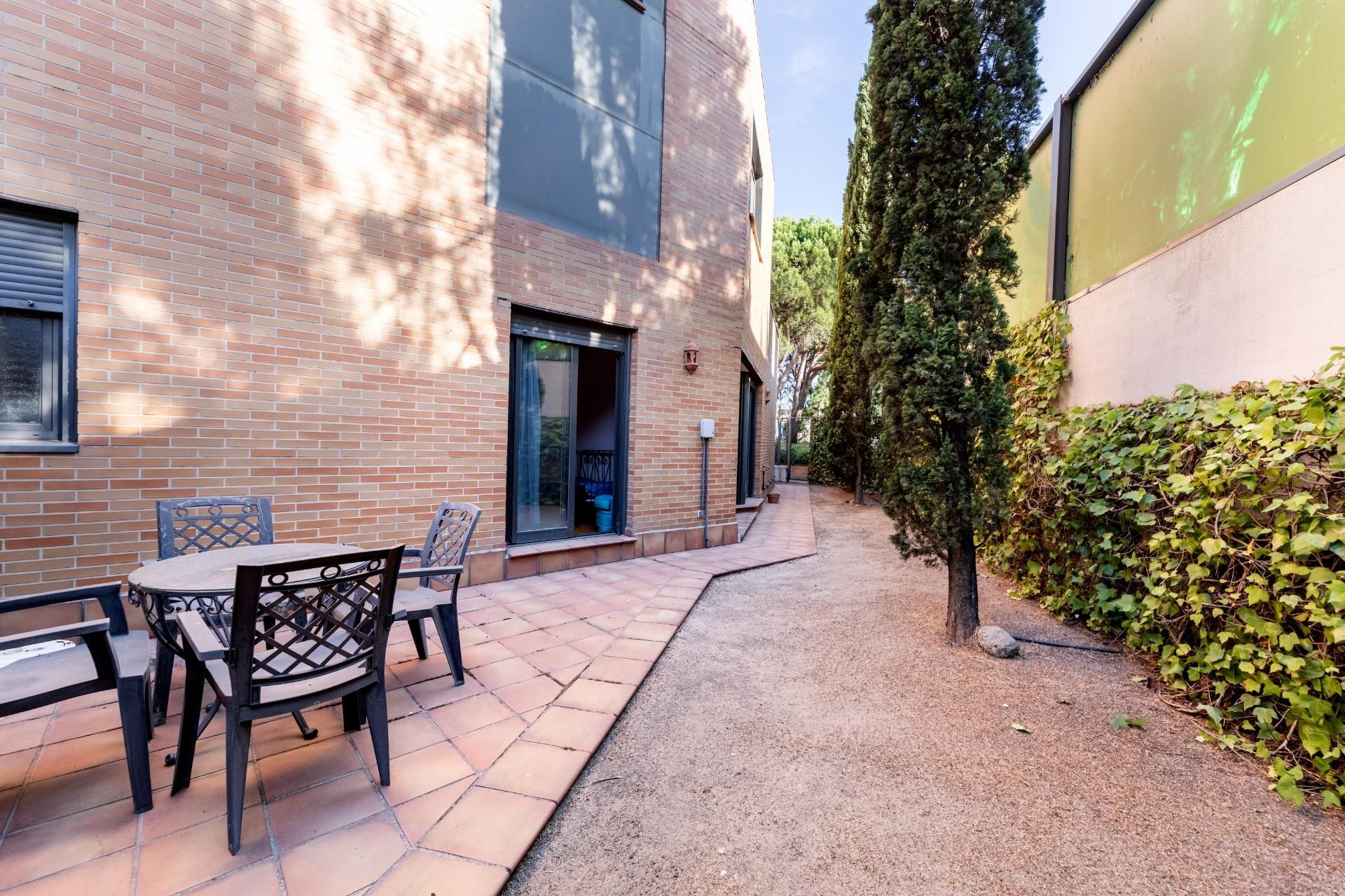 Terrassa de Planta baixa en venda en Torrelodones amb Aire condicionat, Calefacció i Jardí privat