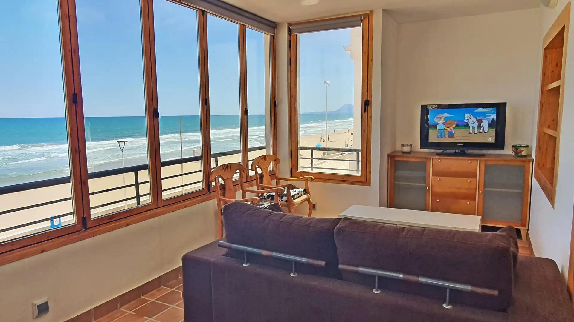 Sala de estar de Apartamento de alquiler en Miramar con Aire acondicionado, Terraza y Amueblado
