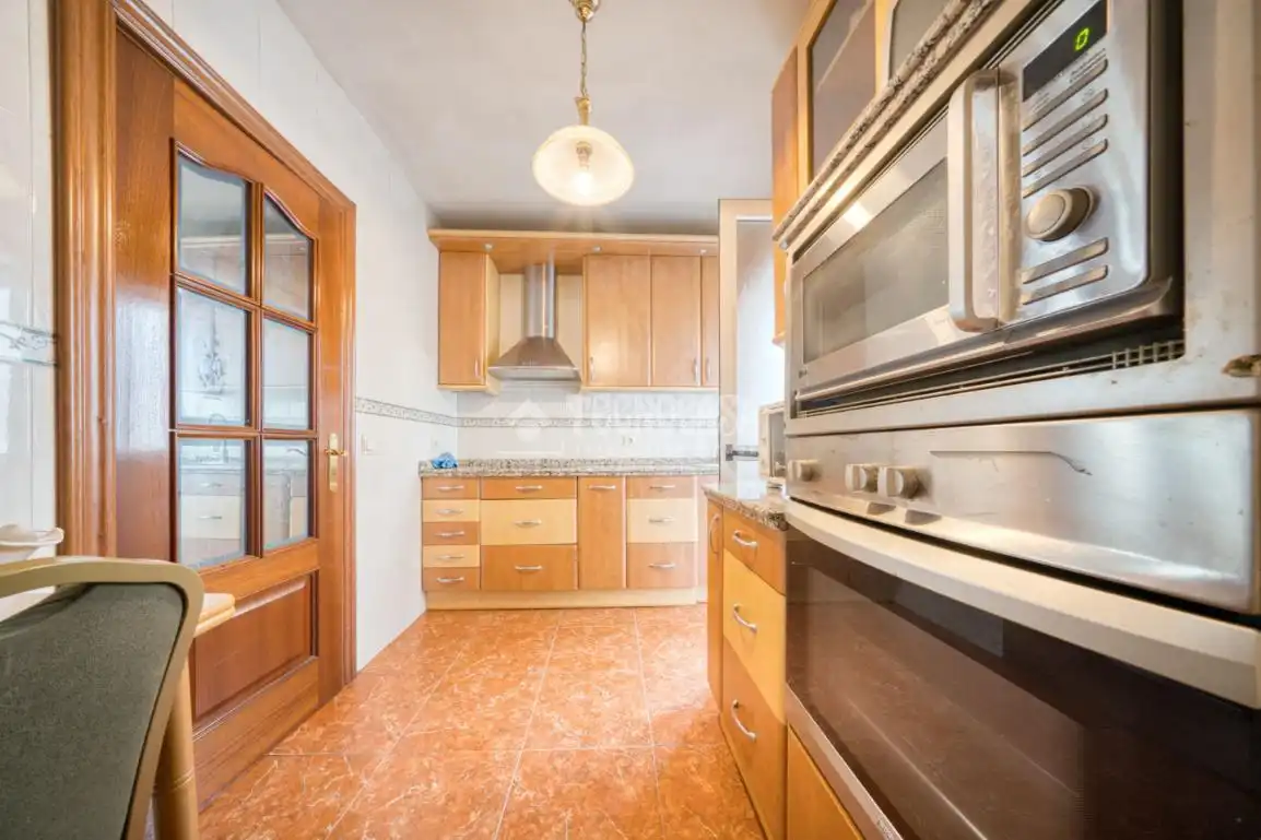 Cocina de Piso en venta en Valladolid con Calefacción, Parquet y Terraza