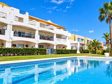 Attico con piscina in vendita a Alcorrín
