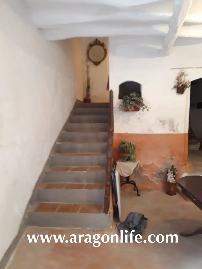 Houses for sale in Fabara  with Storage room, Furnished and Oven