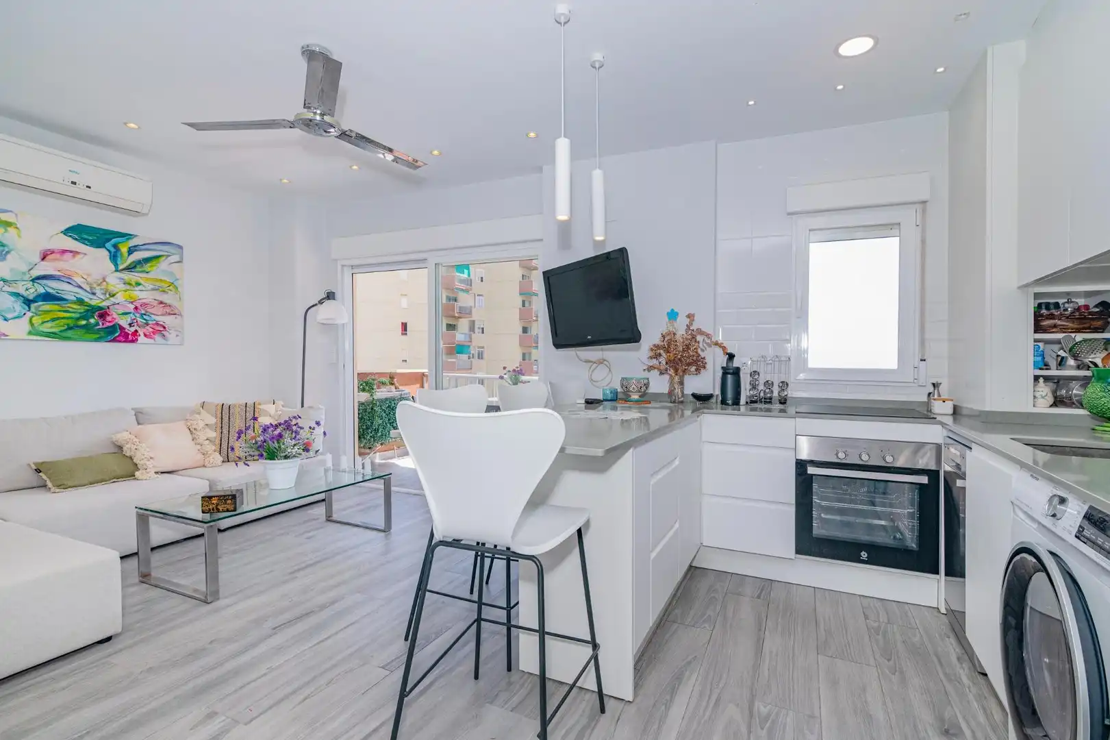 Apartamento con piscina en venta en Paseo REINA SOFIA 3, imagen 9