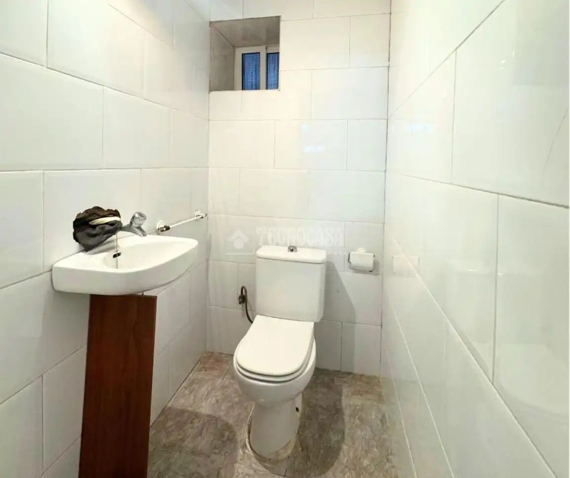Bathroom of Houses for sale in Las Cabezas de San Juan  with Terrace and Balcony