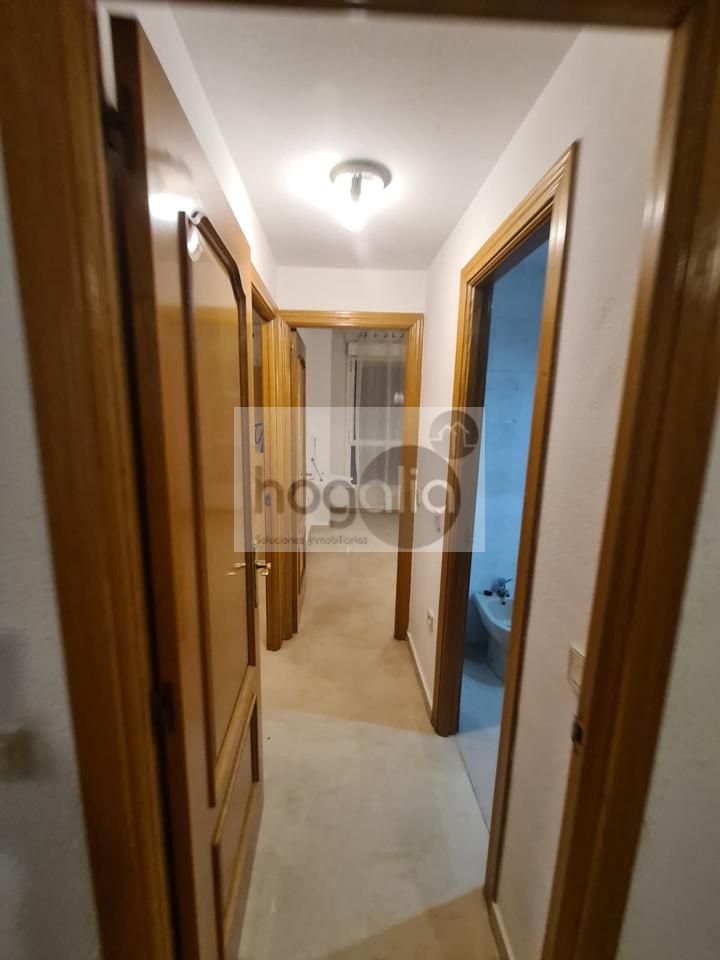 Flat to rent in  Sevilla Capital  with Air Conditioner, Swimming Pool and Furnished