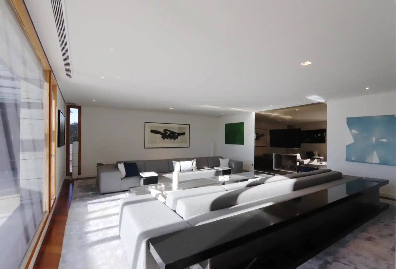 Living room of Houses for rent in Pozuelo de Alarcón  with Air Conditioner, Heating and Private garden