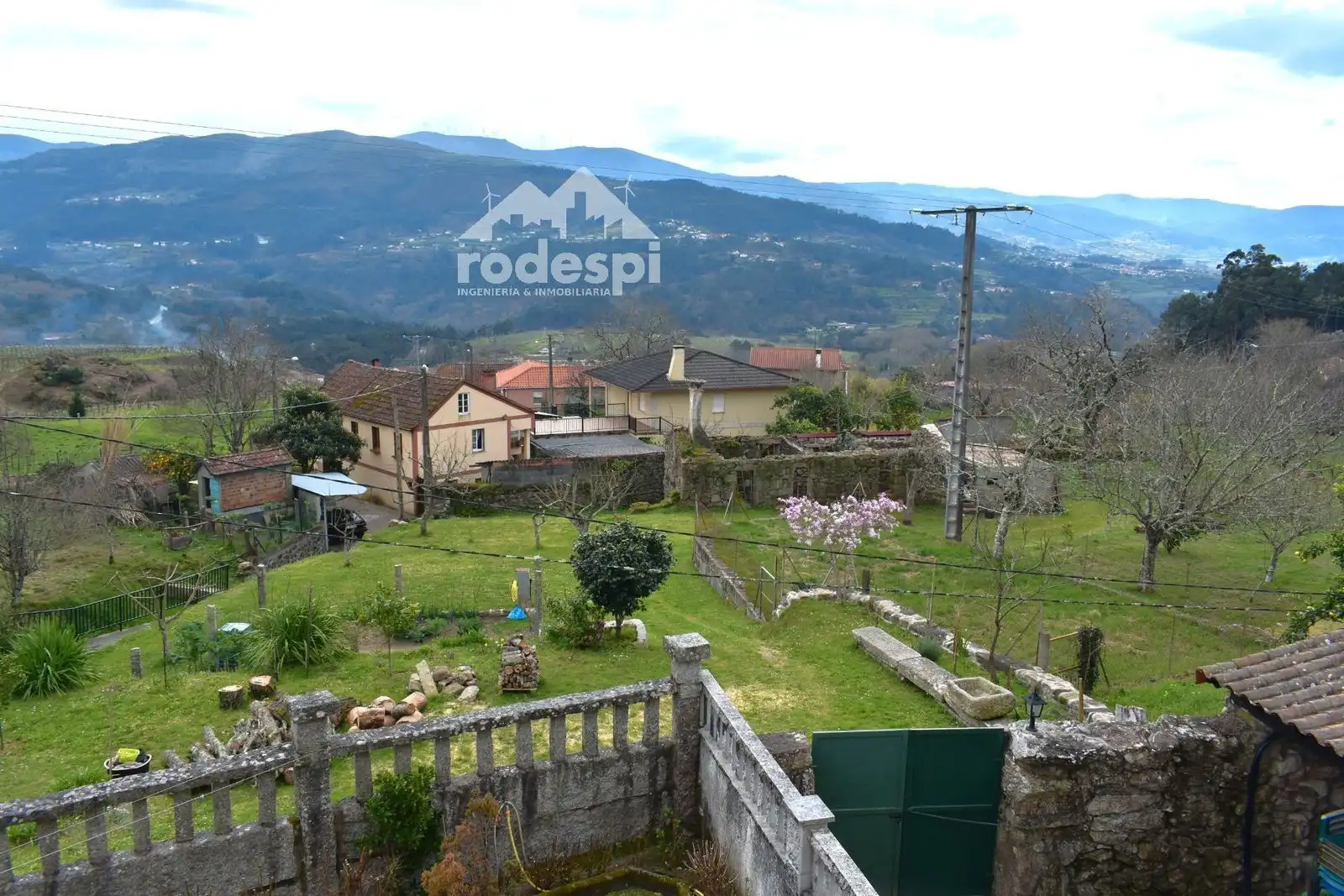 Houses for sale in Crecente  with Heating, Terrace and Storage room
