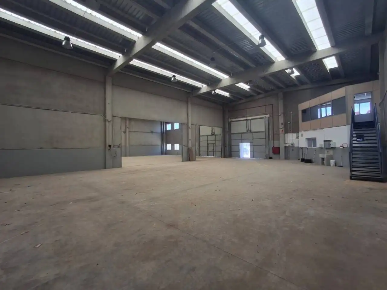Nau industrial de lloguer a Riba-roja de Túria