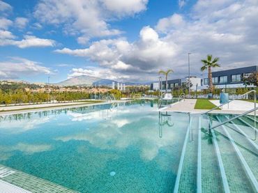 Casa aparellada amb piscina en venda a Benamara - Atalaya