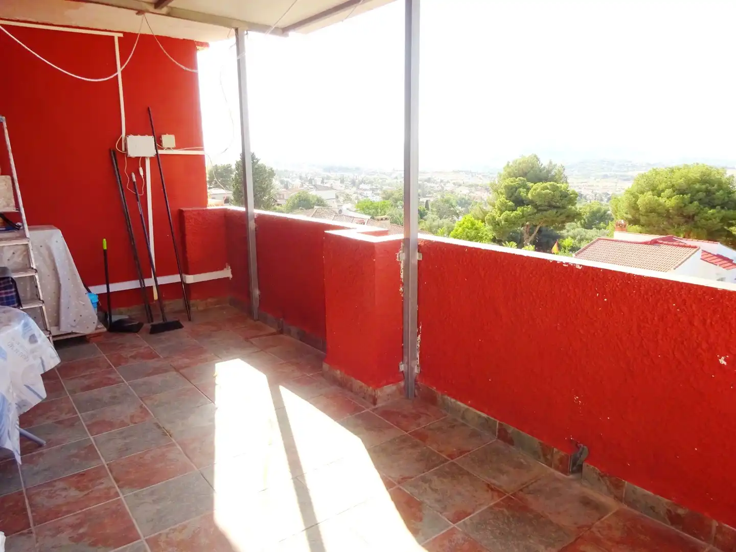 Terrassa de Casa o xalet en venda en Alhaurín de la Torre amb Aire condicionat, Jardí privat i Piscina