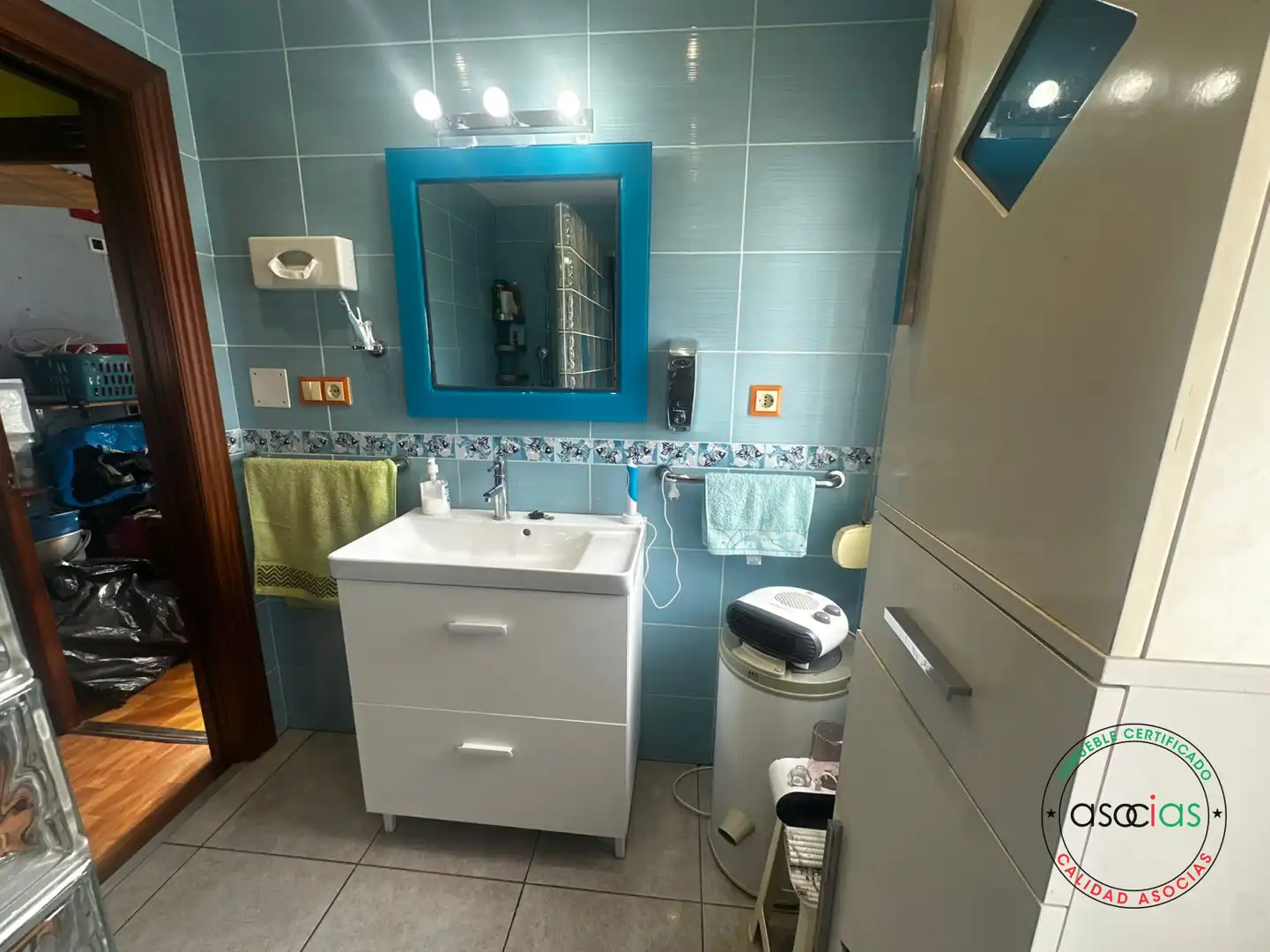 Baño de Piso en venta en Gijón  con Calefacción y Jardín privado