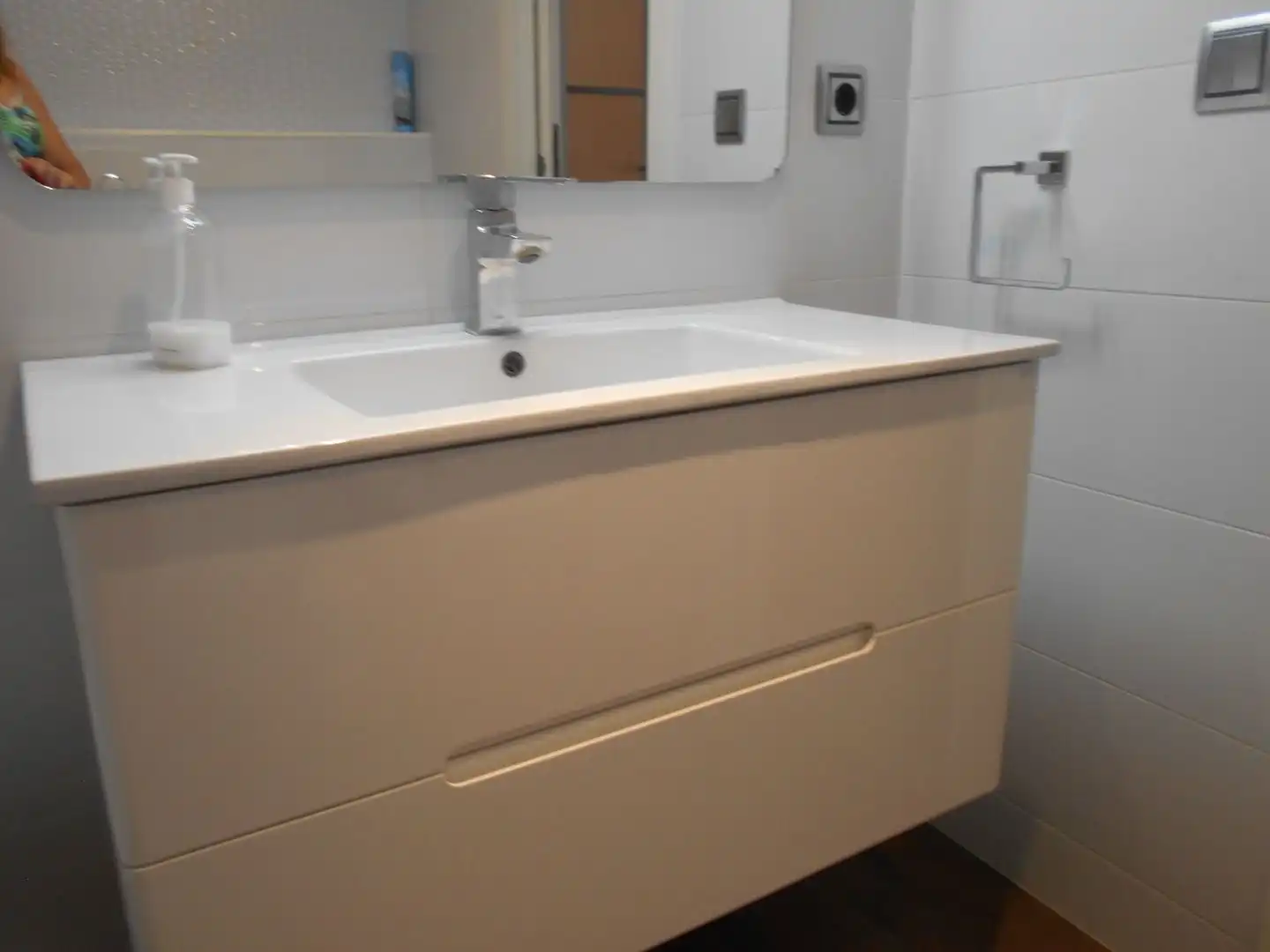 Bathroom of Flat for rent in Valencia  with Air Conditioner, Heating and Terrace