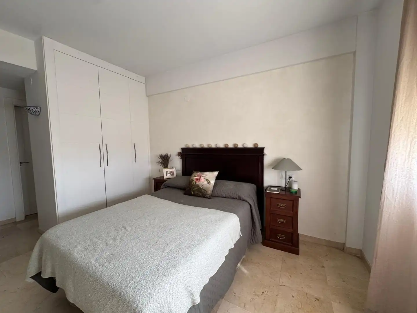 Schlafzimmer von Einfamilien-Reihenhaus zur Miete in Granada mit Klimaanlage, Heizung und Privatgarten
