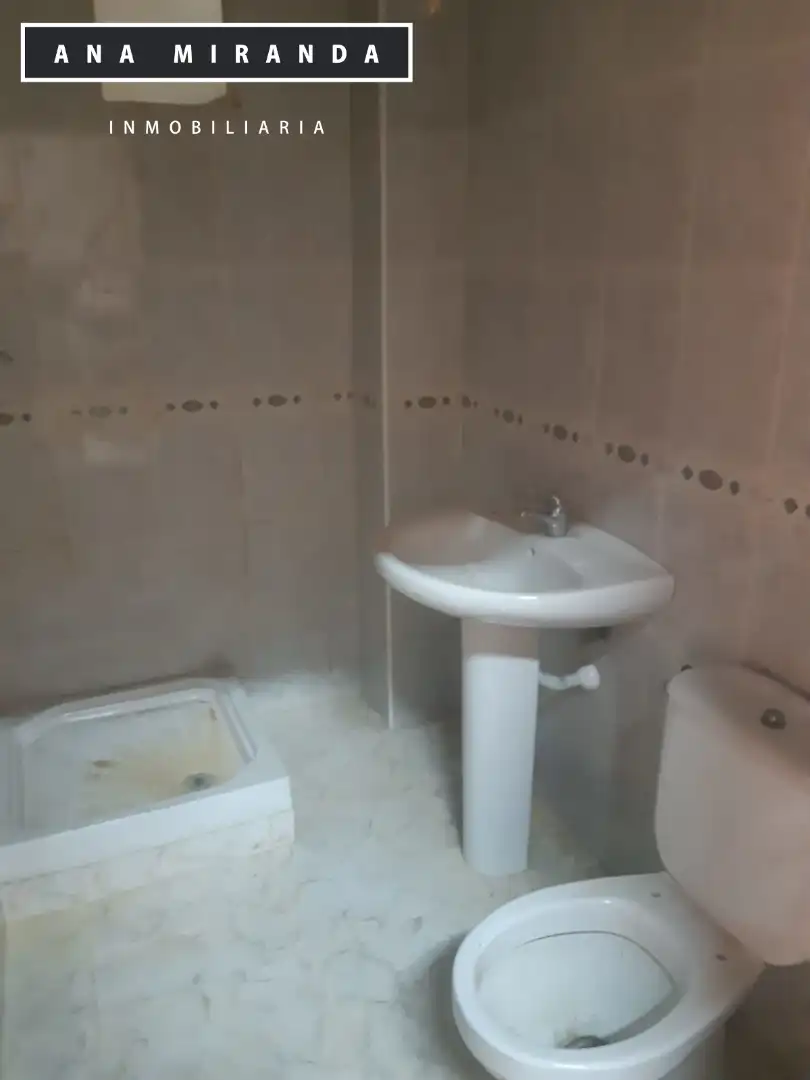 Baño de Local de alquiler en Catarroja