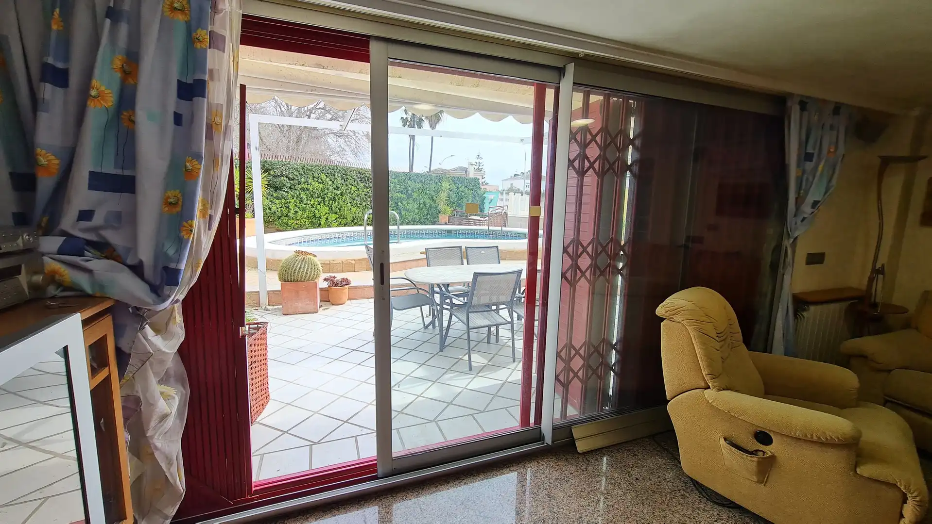 Casa o xalet en venda en Oliva amb Aire condicionat, Calefacció i Jardí privat
