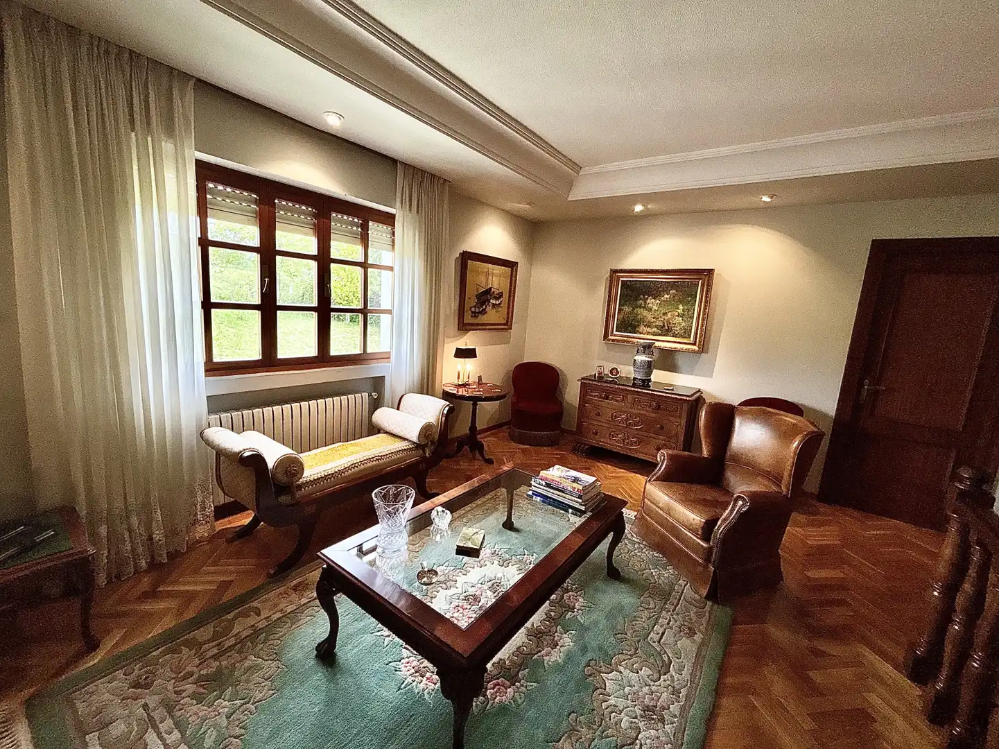 Living room of Houses for sale in Sariego  with Heating, Private garden and Parquet flooring