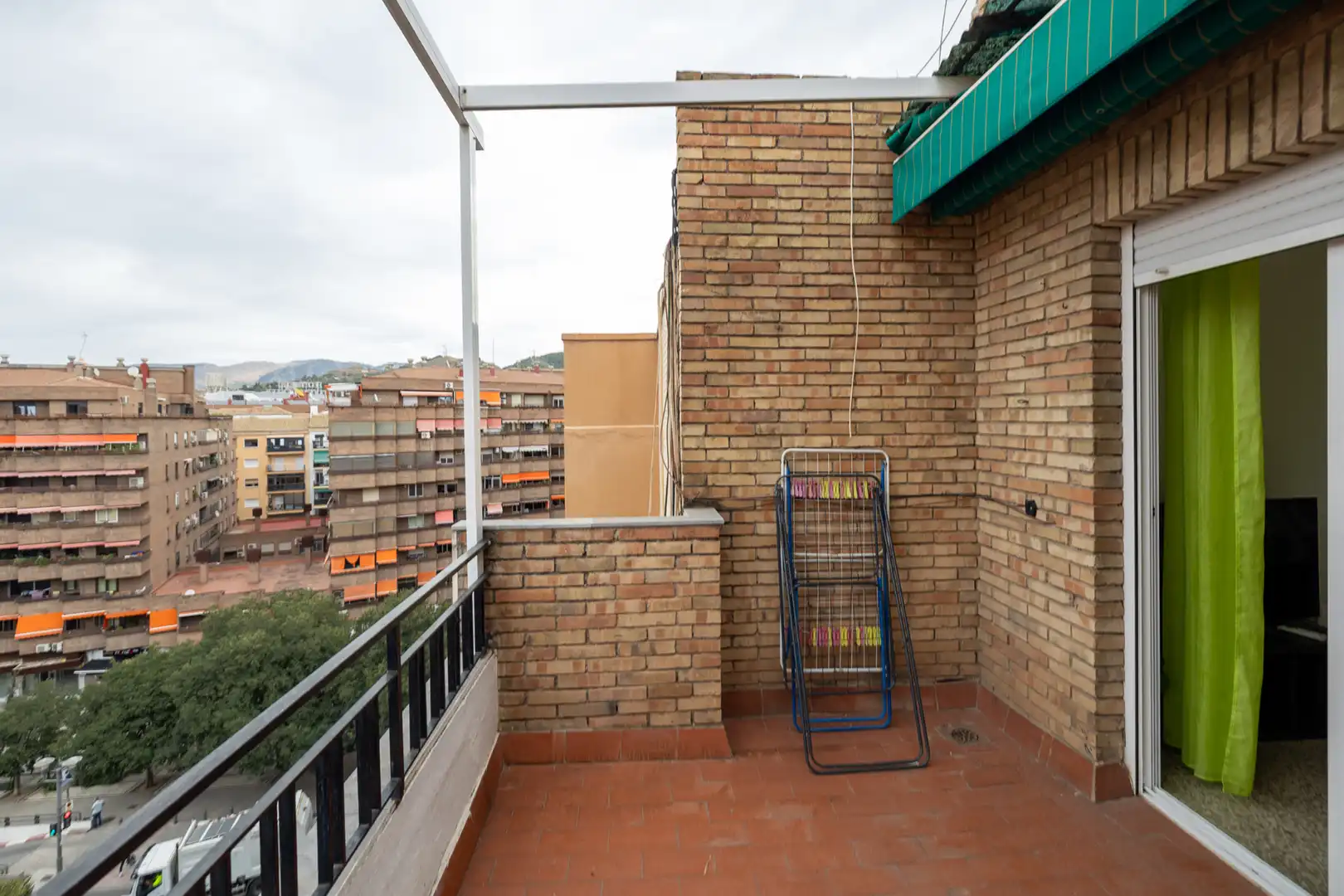 Piso con terraza en alquiler en Calle Martínez de la Rosa