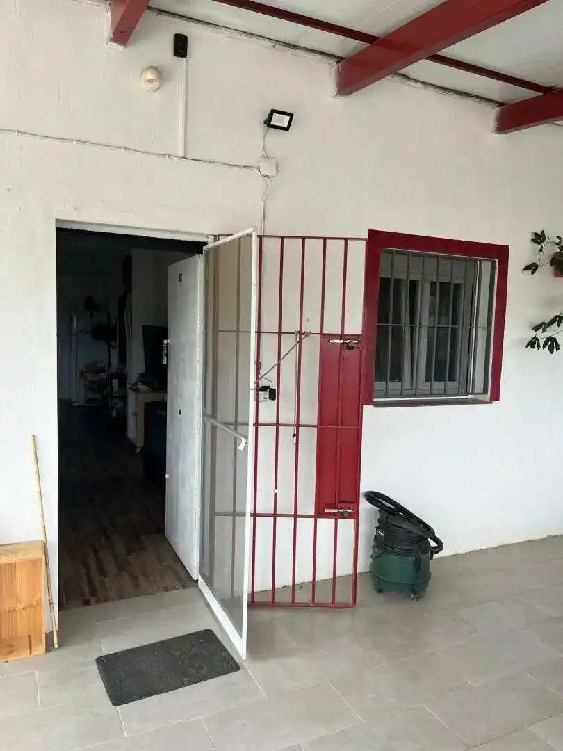 Finca rústica en venda en Bonares amb Piscina