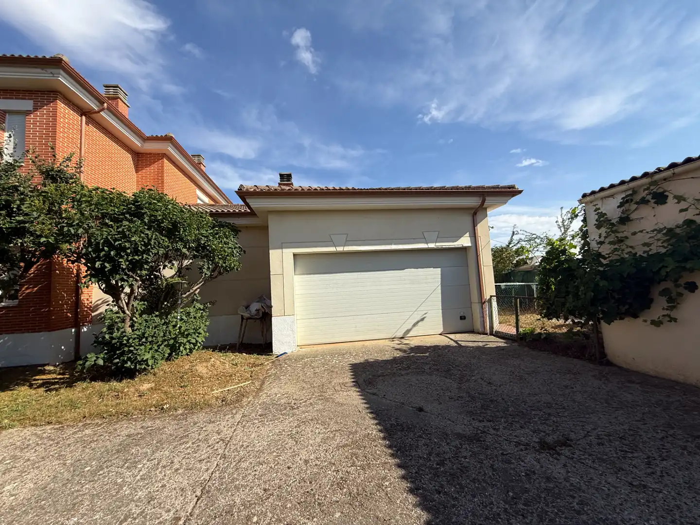 Parking de Casa o chalet en venta en Carrión de los Condes con Aire acondicionado, Calefacción y Jardín privado